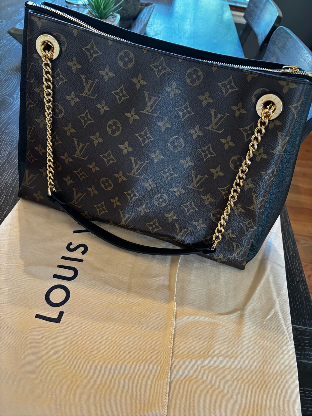 Louis Vuitton Monogram Surene MM - Picture 2 of 8